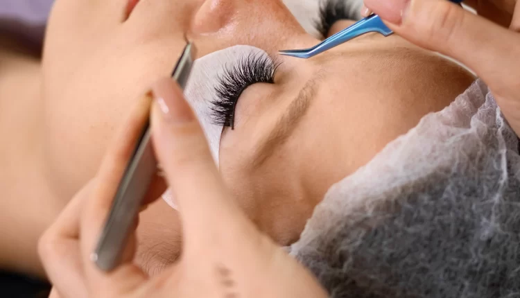 Kirpik Bakımı Nasıl Yapılır?